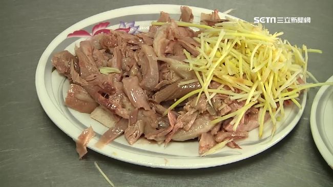 2盤火雞肉5百元　客控沒點還不給退