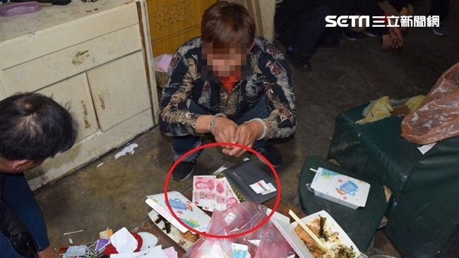 他買人民幣賺差價　找友兌鈔露餡遭逮
