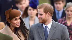 英國,哈利王子,準王妃,梅根馬克爾,經濟艙,親民,搭機,保鑣（圖／翻攝自推特@KensingtonRoyal）https://twitter.com/KensingtonRoyal