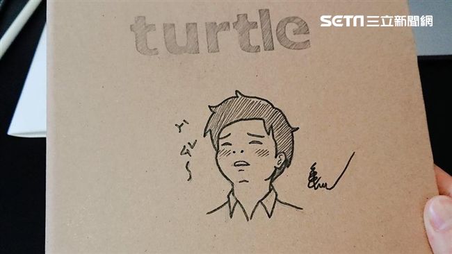 開箱記事本！小學課本的逆襲興奮啊嘶