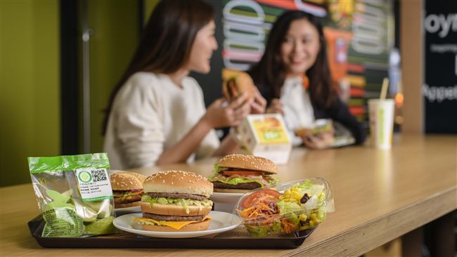 自備餐具吃麥當勞　媽媽：一堆人看…