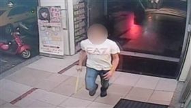 ▲綽號「小宇」的何家宇，以「廟口」夜市為據點。（圖／翻攝畫面）