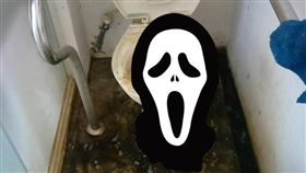 太可怕了！有女網友在網路上抱怨，一名房客將她家的廁所用得相當髒亂，不管是地板還是馬桶都黑成一片，網友看到後直呼太誇張，還有網友搞笑說，「租客的屁股威力也太猛了吧！」（圖／爆廢公社）