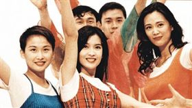 周慧敏、王馨平、湯寶如在美少女戰士的MV中又唱又跳（圖／翻攝自周慧敏臉書）