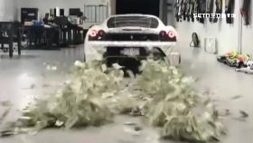 f炫富噴鈔票1200