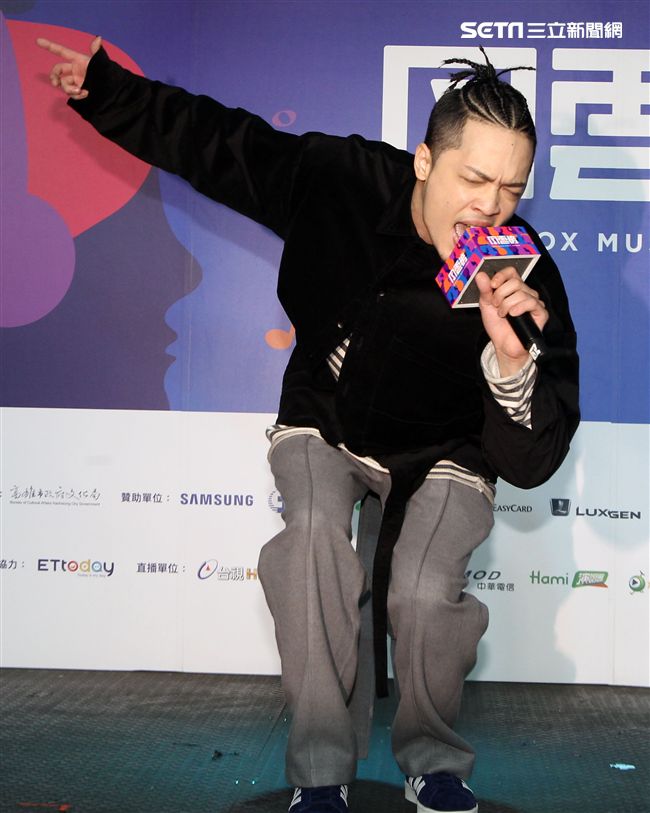 J.sheon 獲選第13屆KKBOX風雲榜年度最佳新人。（記者邱榮吉/攝影）