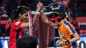 ▲戴資穎（右）挑戰印度羽球超級聯賽，精湛球技受隊友稱讚。（圖／翻攝自粉碎大師隊臉書）