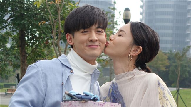 小樂提前慶生！願望曝光想嘴對嘴親…