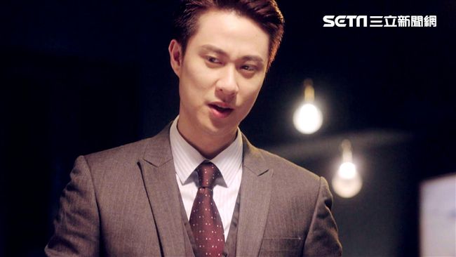 劉書宏客串《已讀》　化身端盤小弟