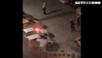 砸車太吵她暴怒！這女的比砸車的還狠