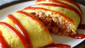 點餐蛋包飯？打開飯盒瞬間傻眼了