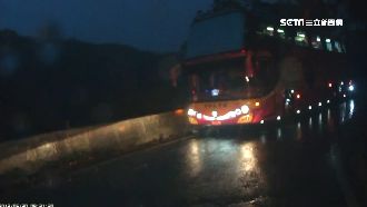 消防車趕滅火　遊覽車竟開嗆要求讓車