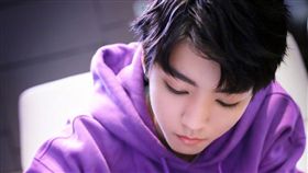 ▲TFBOYS每天工作學校兩邊跑，生活十分忙碌。（圖／翻攝自王俊凱微博）