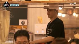 女兒天真問「藝人呢？」  母緊盯店員大叔：我喜歡過他
圖／翻攝自openload
https://openload.co/f/P96jzKUXviI