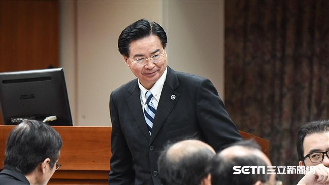 時力抗議　吳釗燮：回議場討論最好