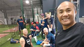 張泰山和陳冠任一起練習。（圖／翻攝自張泰山粉絲團）