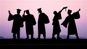 畢業生(https://www.flickr.com/photos/philia17/15601597778/)