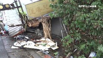 醉男180度大甩尾　失控撞毀檳榔攤