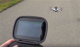 GoPro,Karma無人空拍機 （圖／翻攝自《RIZKNOWS》YouTube）