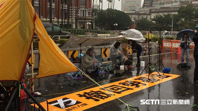 帳篷遭強拆　時力控告警方違反刑法