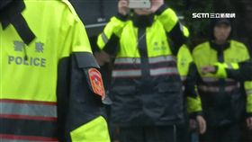 員警,警察,警備,警戒,拒馬