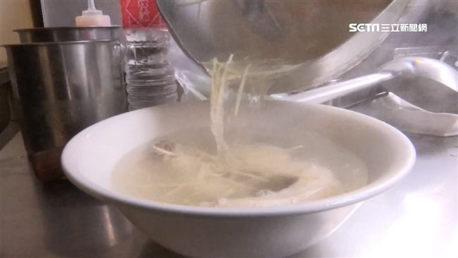 加不到湯撞店家　草魚湯公開鮮甜秘密