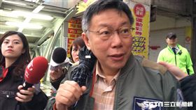 柯文哲搭捷運講時代力量遭驅離一事 盧冠妃攝