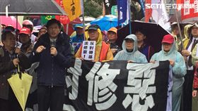 自嘲「陽春教授」！陳政亮領勞團高呼不公