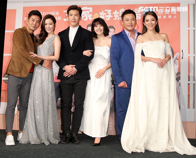 黃少祺、高宇蓁、曾莞婷、江宏恩、謝承均、韓瑜出席八點檔連續劇「金家好媳婦」首映會。（記者邱榮吉/攝影）