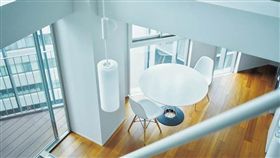 名家專用／幸福空間／極簡主義者必看！明天只要背個背包就可以搬家（勿用）