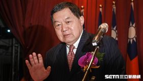 遠東集團董事長徐旭東20日出席遠東百貨股東會 圖／記者林敬旻攝