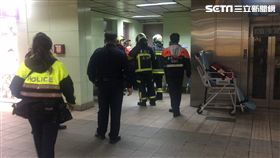北捷中山站女子持刀揮舞　民眾紛閃避／記者盧冠妃攝影