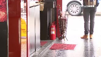 高壓鋼瓶滅火器鏽蝕　爆炸如「砲彈」