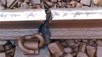 寒流發威！台鐵驚傳鋼軌「冷縮」斷裂