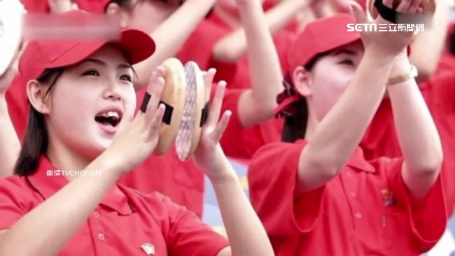 為南韓加油助威　北韓啦啦隊感動全場