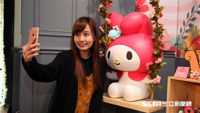 少女心大噴發　美樂蒂咖啡廳來囉