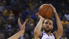 ▲勇士球星Stephen Curry（右）。（圖／美聯社／達志影像）