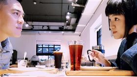 竇智孔趁休息日跟老婆幃幃出來看展覽。（圖／翻攝自竇智孔臉書）