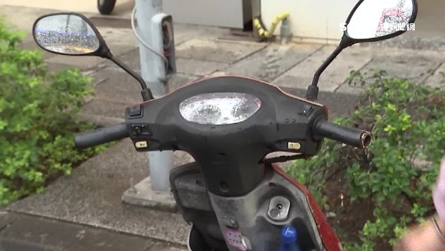三寶車必備稻穗後照鏡　網：不寒而慄
