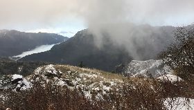 寒流配合水氣  合歡山降雪