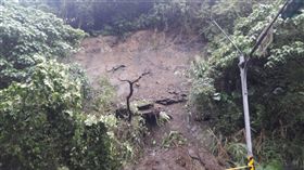 市議員通報山坡地坍方恐危及居民　市府：打1999比較快（圖／徐弘庭辦公室提供）