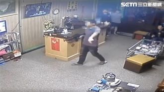 好大支！惡煞持槍示威　警方驚險緝凶