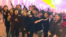 f一家人殺青2400