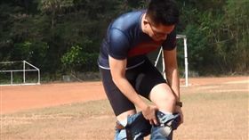 暖幫大學田徑隊募款！童仲彥差點輸到脫褲