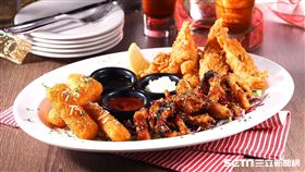 TGI FRIDAYS美式餐廳首度推出外帶年菜,大吉大利外帶年菜。（圖／FRIDAYS提供）