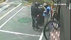 d入獄前偷錢2400