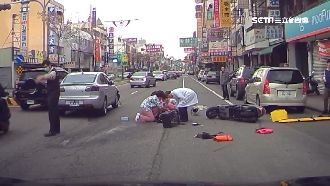 老夫婦醫院前遭撞飛　醫護秒衝出搶救