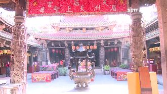 50萬元斗首燈　他連2年拿下點燈權