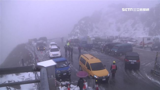 陽明山恐現賞雪車潮　新工處做足準備
