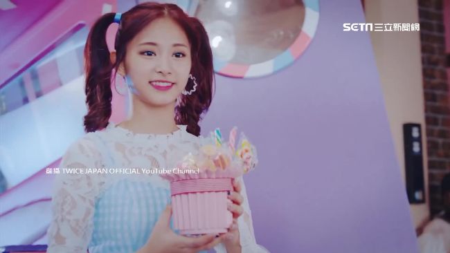 新歌MV曝光！周子瑜綁雙馬尾萌翻♥